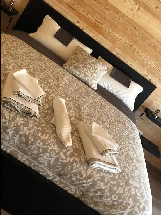 Mini Alloggi Il Vigneto Del Borgo Due Carrare